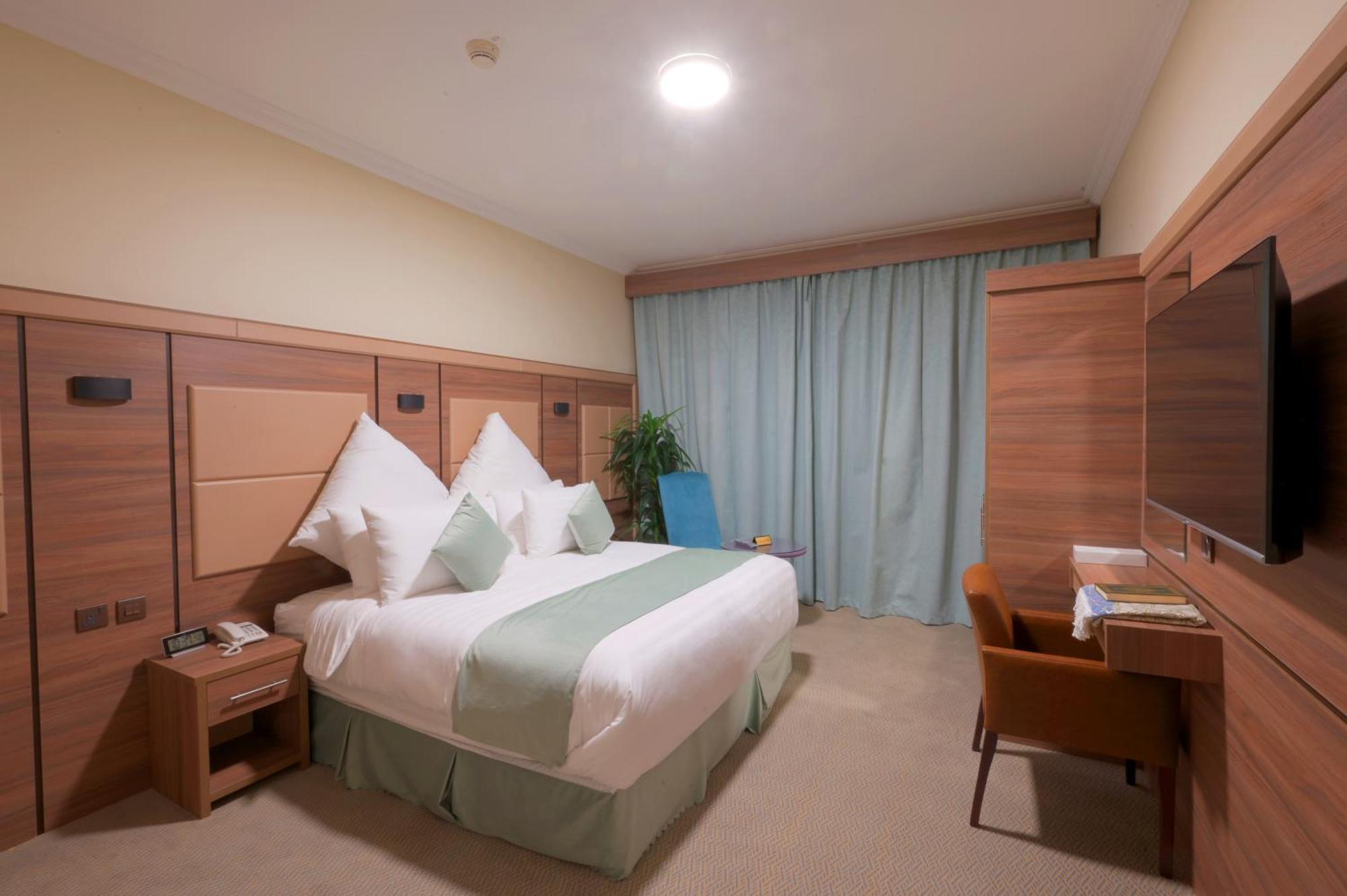 Hotel Sukoon *